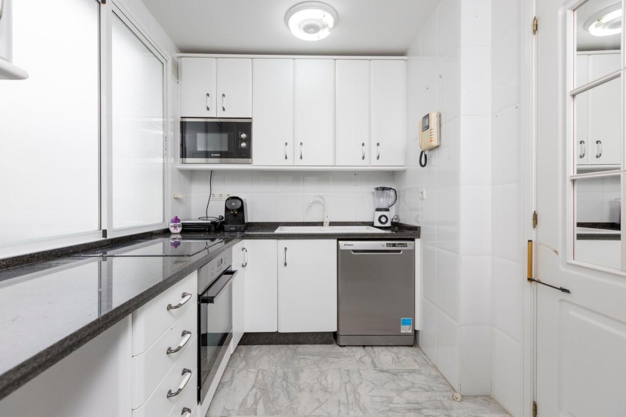 4 Bedroom Apartment In Puerto Banus 150 Meters From The Beach ماربيا المظهر الخارجي الصورة