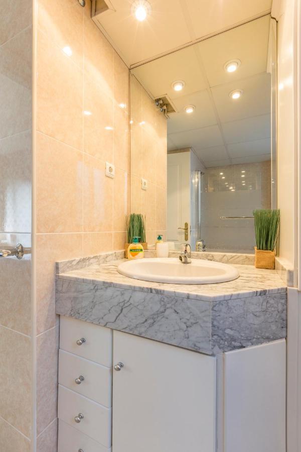 4 Bedroom Apartment In Puerto Banus 150 Meters From The Beach ماربيا المظهر الخارجي الصورة