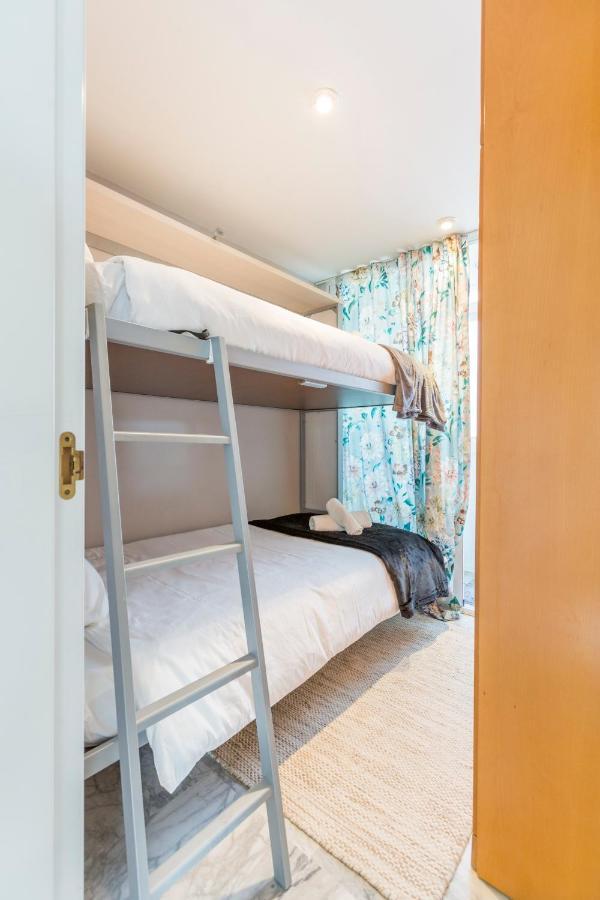 4 Bedroom Apartment In Puerto Banus 150 Meters From The Beach ماربيا المظهر الخارجي الصورة